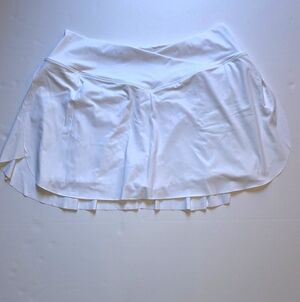 HALARA White Mini Skirt